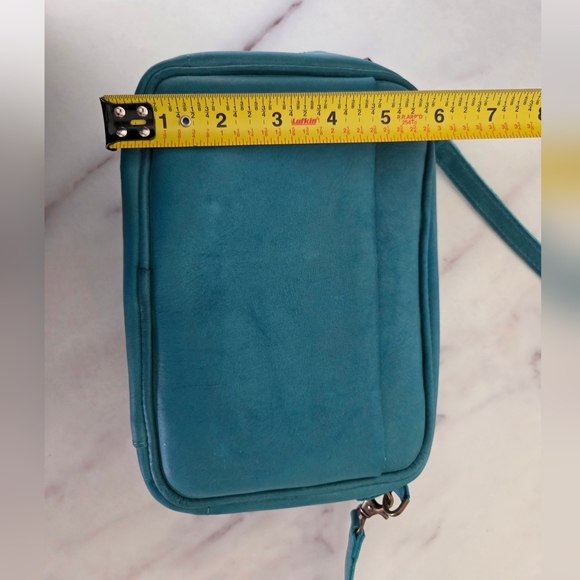 Noonday Collection Camera Bag Purse Cross Body, Leather - Picture 7 of 10